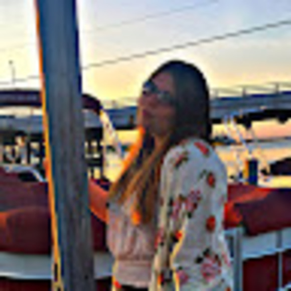 Meet your Posher, Bria - Picture 1 of 1